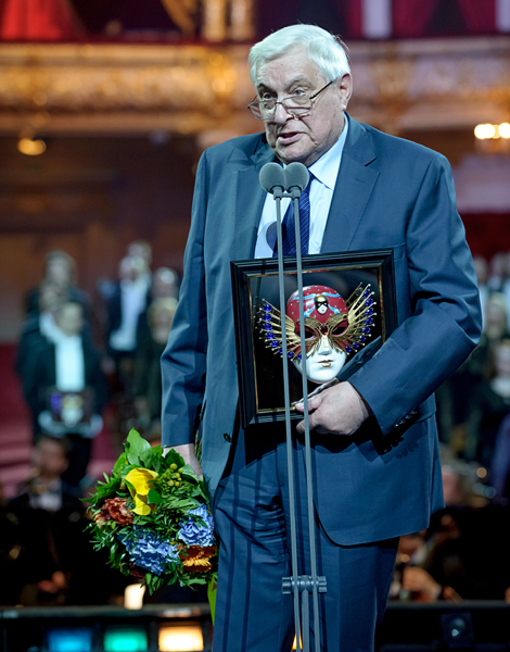 Олег Чернов